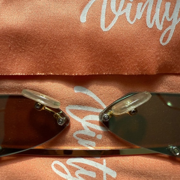 Vintyle Blue Rimless Sunglasses - Picture 8 of 8